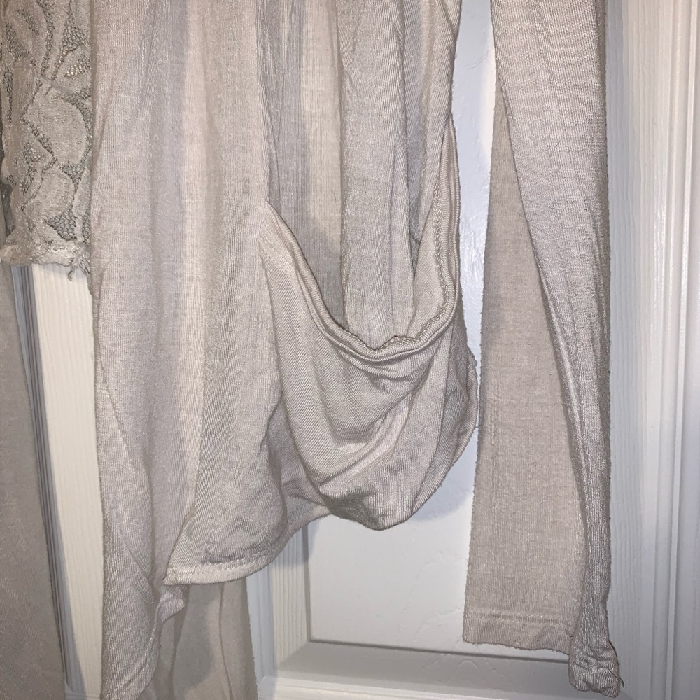 Forever 21 cardigan - Picture 2 of 5